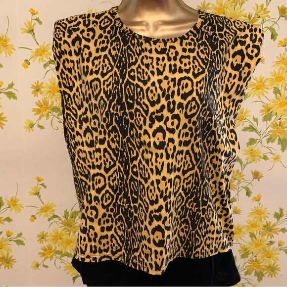 Leopard print shoulder pads muscle tee size L - Picture 2 of 9